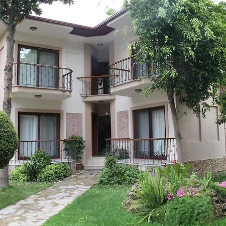 Hotel de apartamente Nirvana 4*