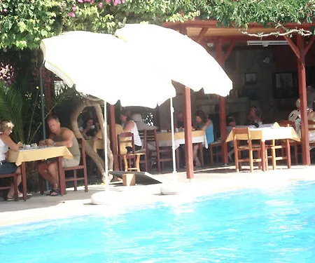 Nirvana Aparthotel 4*
